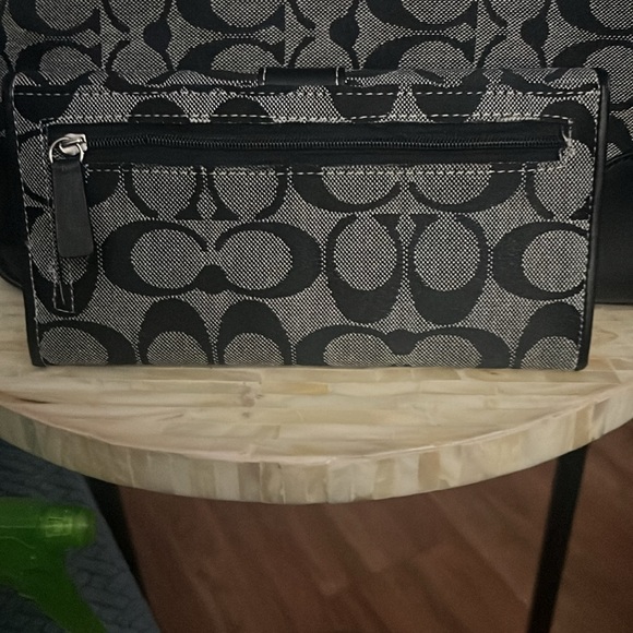 Coach small tote with wallet - Picture 3 of 5